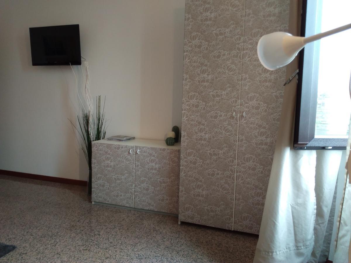 Apartmán Kibilu - Via F. Aporti Milán Exteriér fotografie